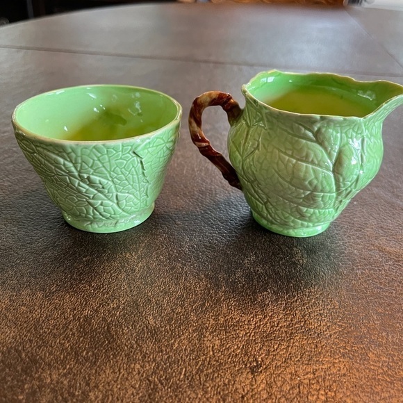 Carlton Ware Sugar and Creamer Set. Made in England of Australian Design - Picture 3 of 7